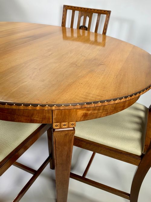 fig 2. 1930‘s Dining Room Table and Four Chairs