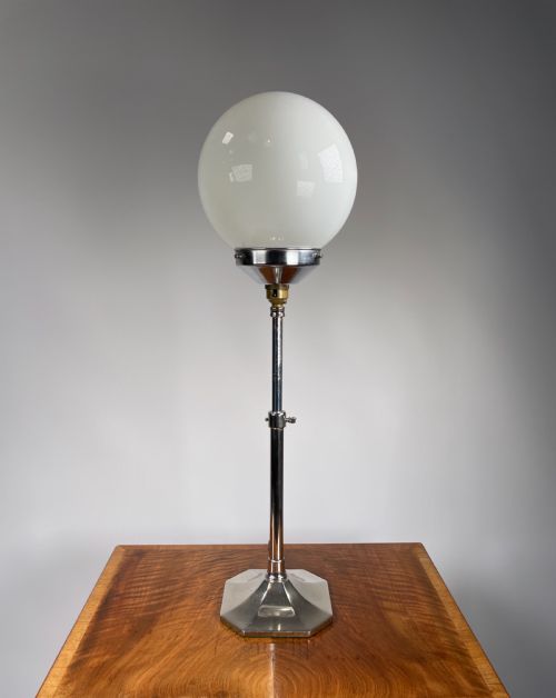 A Telescopic Art Deco Lamp
