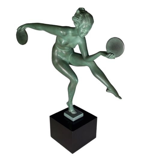 fig 1. Art Deco Figure signed ‘Derenne’