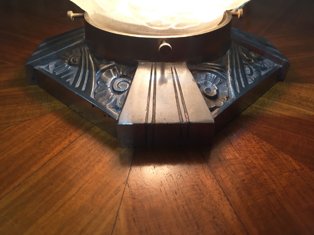 A French Art Deco Table Globe Table Light. View IV