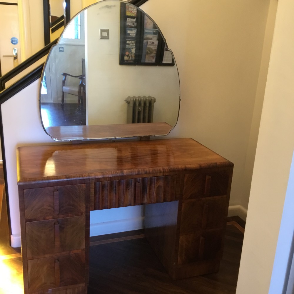 A Very Good Quality Art Deco Dressing Table