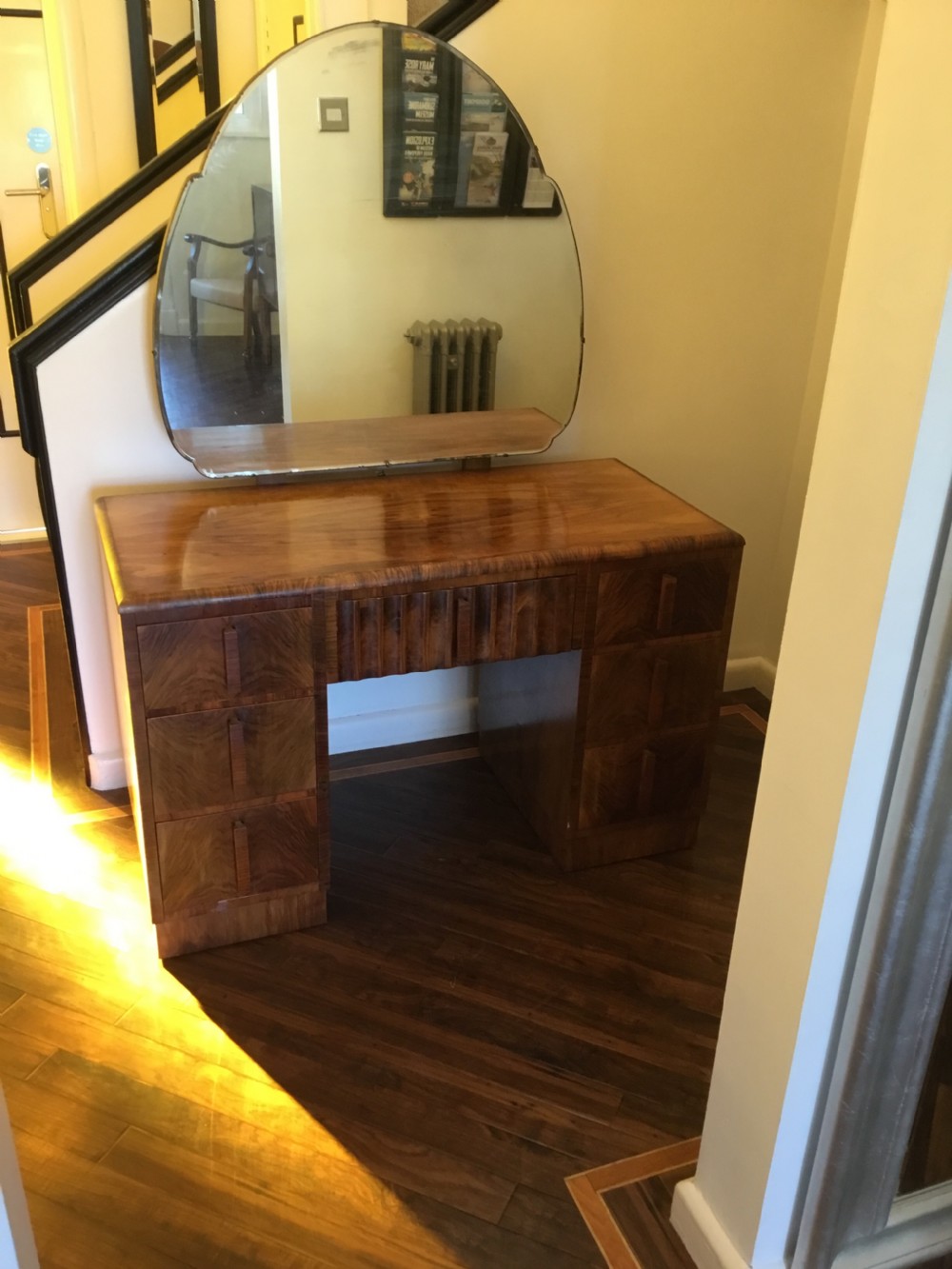 A Very Good Quality Art Deco Dressing Table View VI