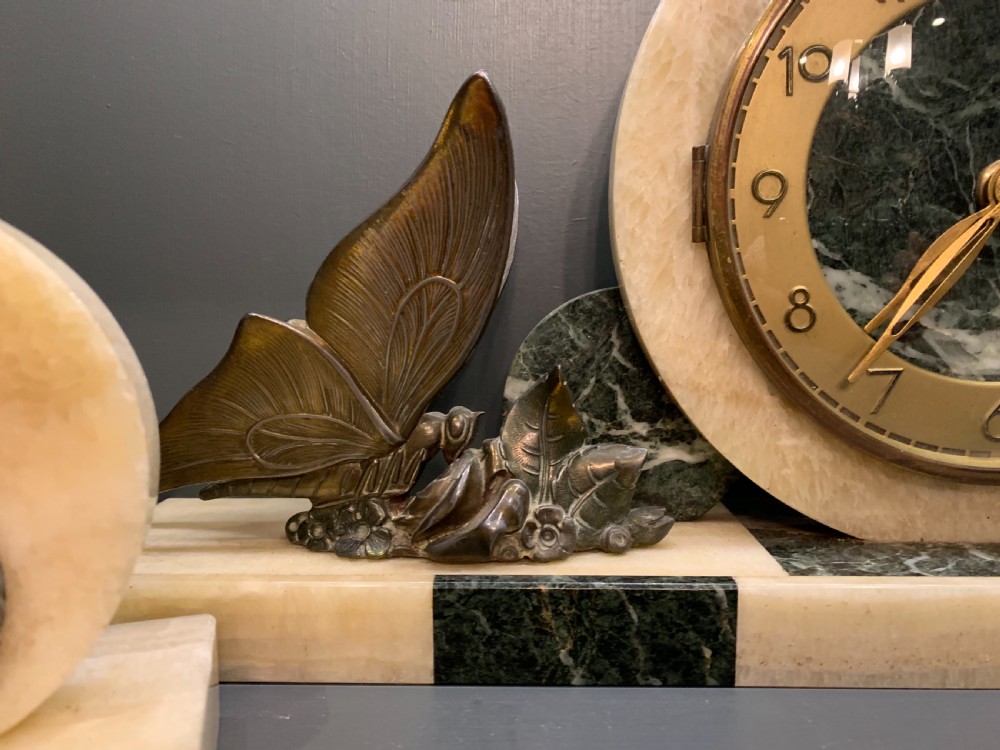 A French Art Deco Mantel Clock View VIII