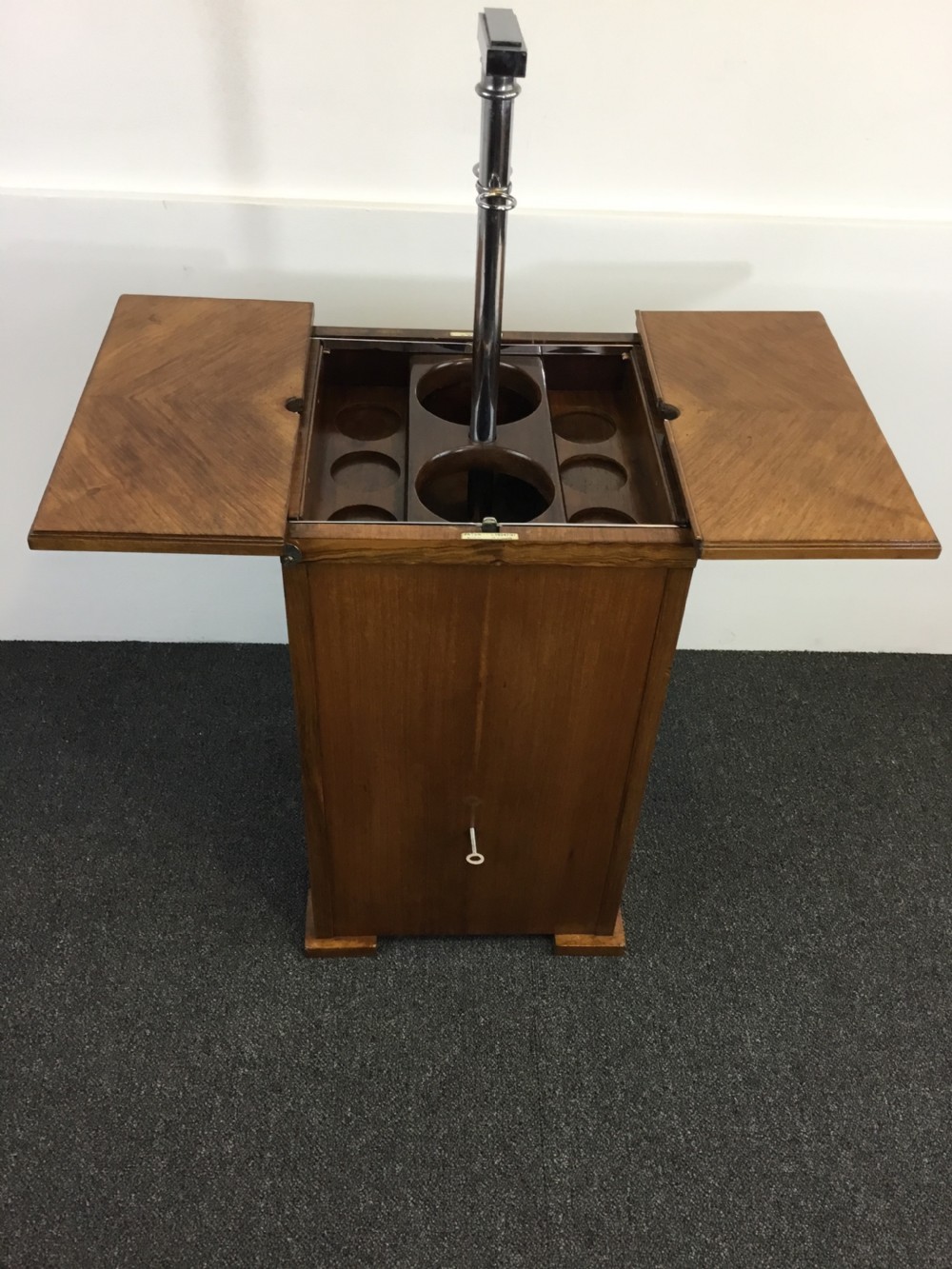Art Deco Drinks Cabinet, produced for Asprey London, circa. 1930 View VIII