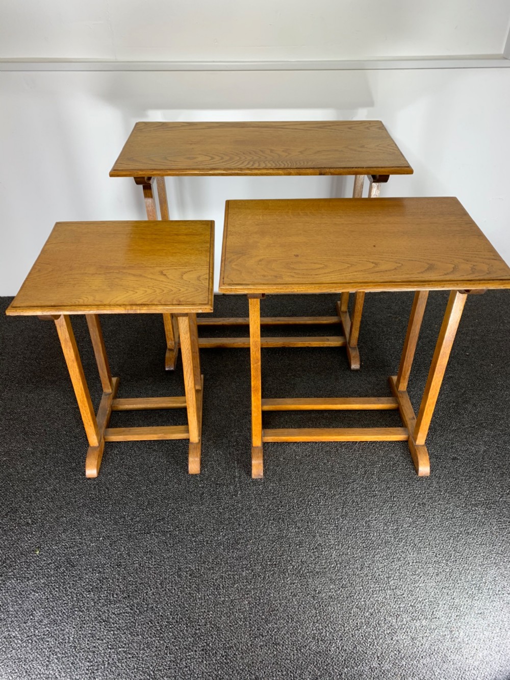 Nest of Three Oak 1930s Tables View VI