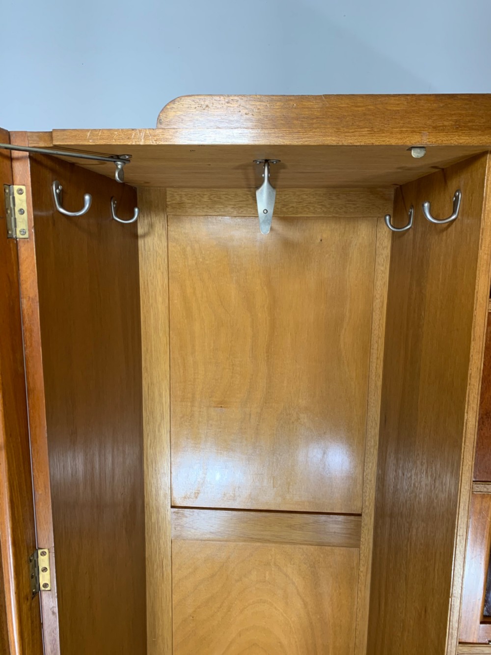 Art Deco Epstein Gentleman’s Wardrobe  View V