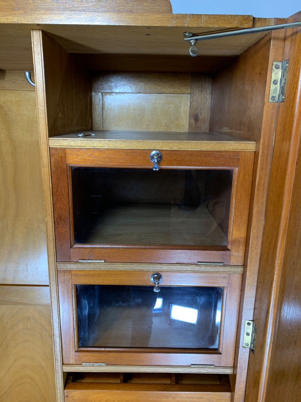 Art Deco Epstein Gentleman’s Wardrobe  View VI