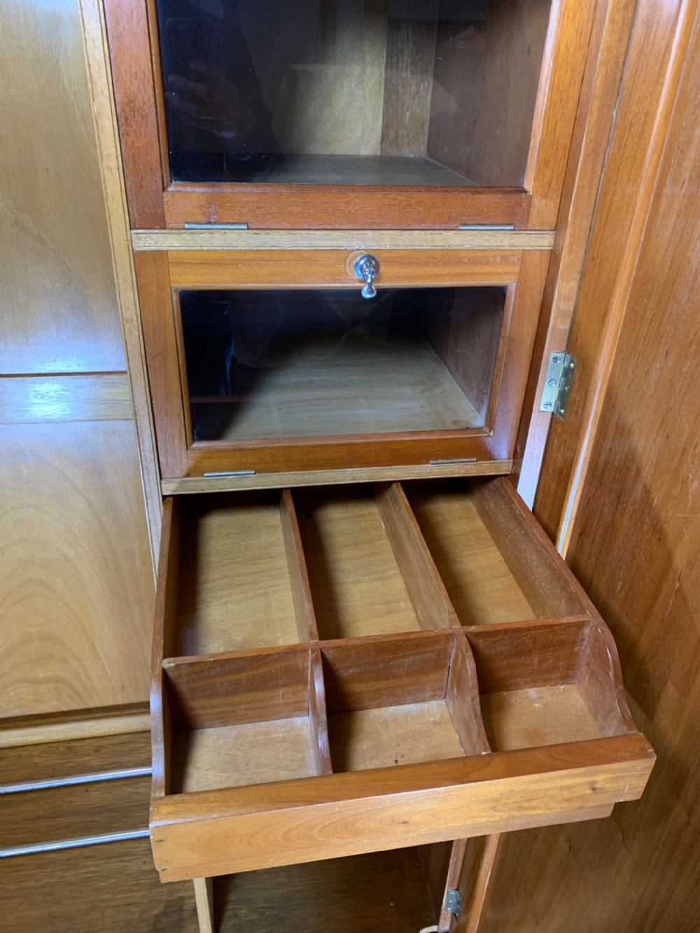 Art Deco Epstein Gentleman’s Wardrobe  View VII