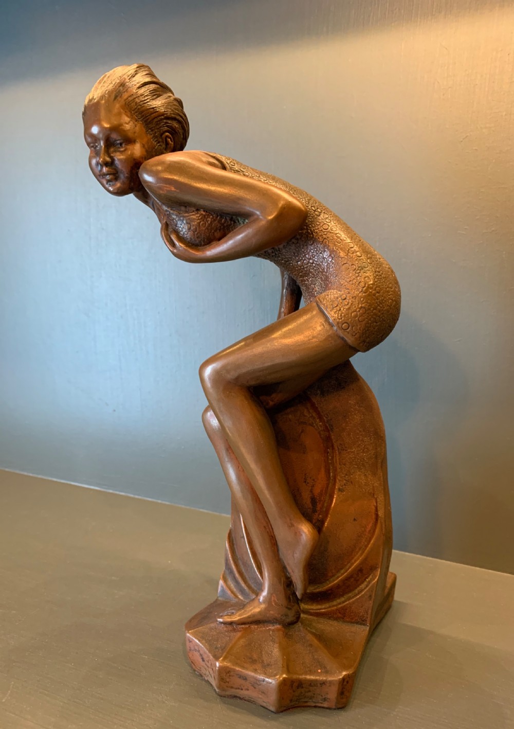 Art Deco G.Leonardi Figure View III