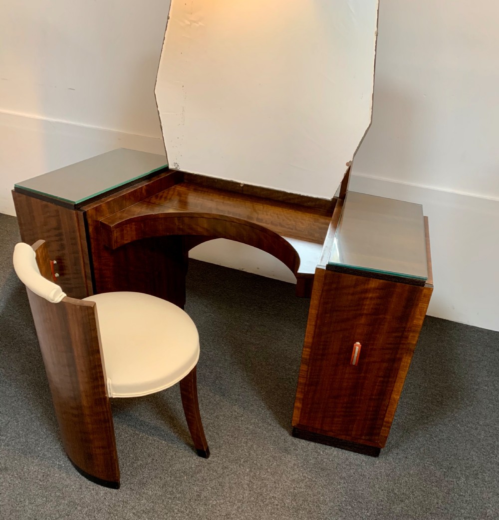 Art Deco Dressing Table View III
