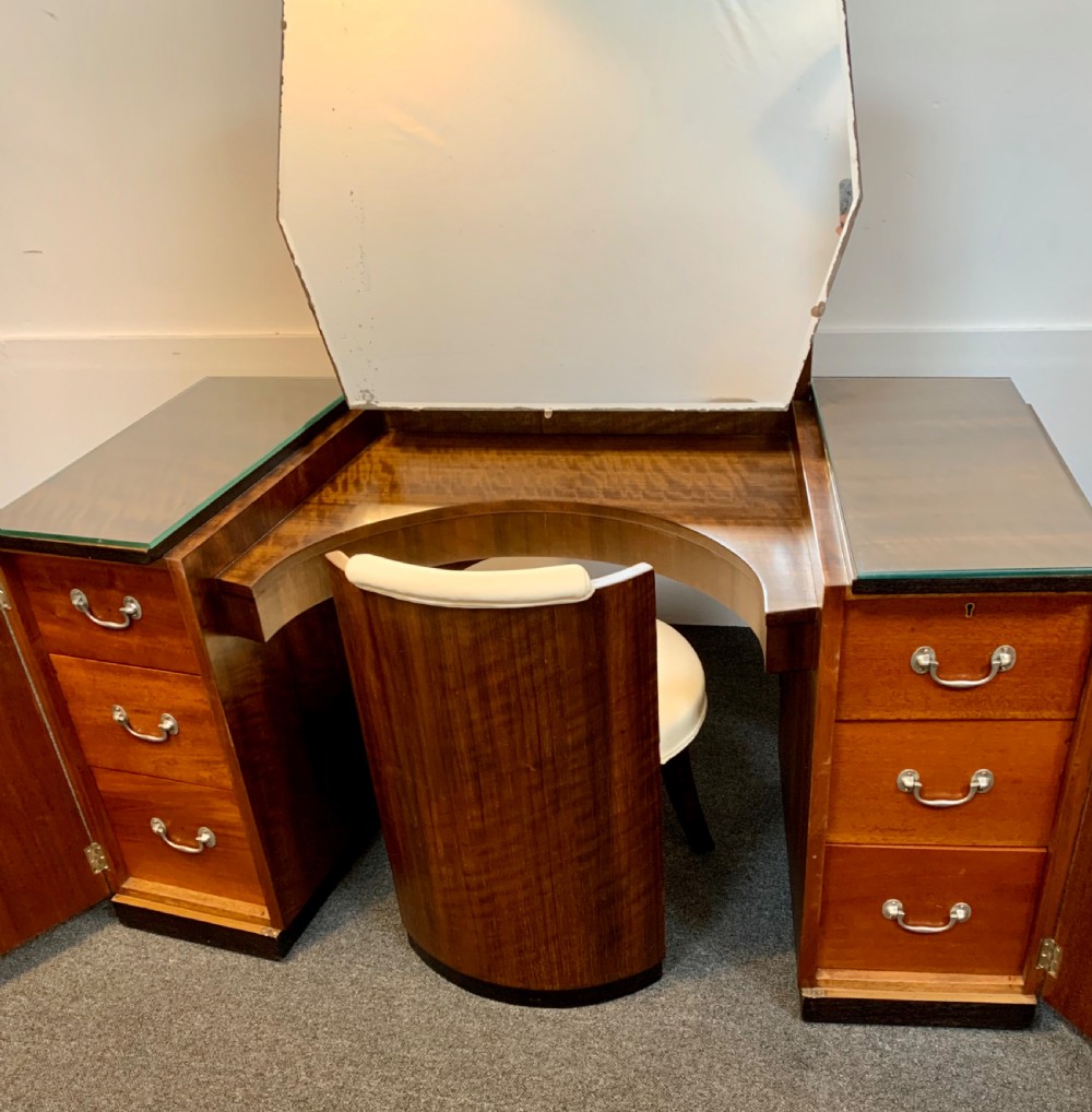 Art Deco Dressing Table View VII