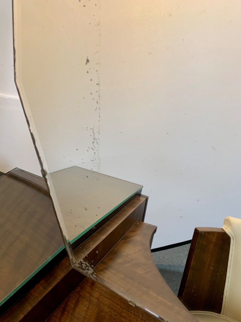 Art Deco Dressing Table View VIII