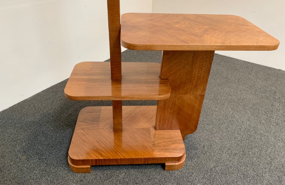 Art Deco Lamp Table View V