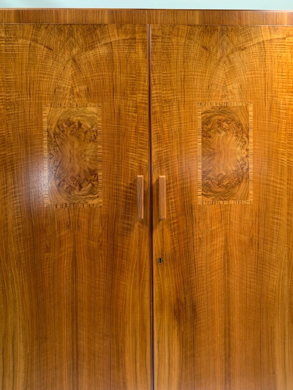 Art Deco Wardrobe  View VIII