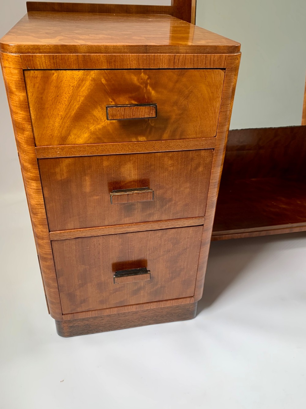 A Heals Art Deco Dressing Table  View VIII