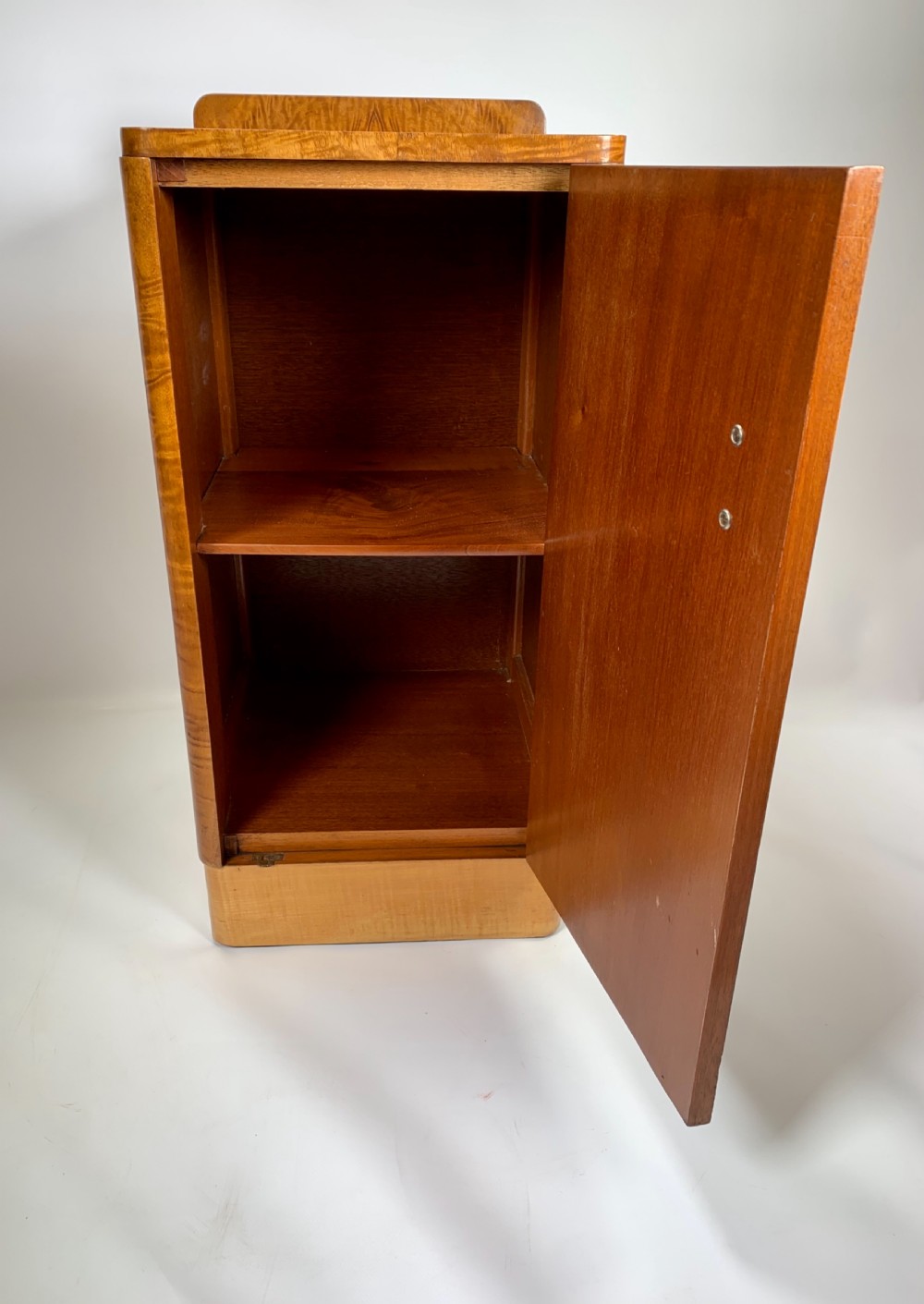 Epstein Bedside Cabinet View VII