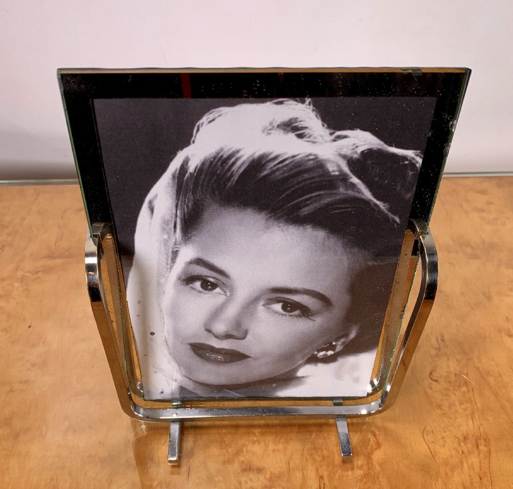 Art Deco Photo Frame View II