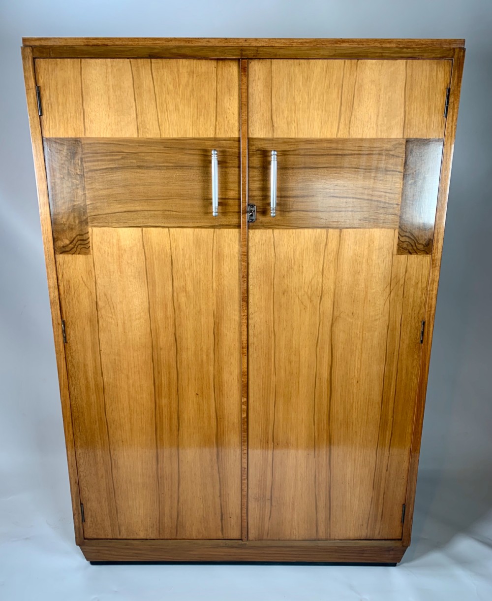 Art Deco Gentleman’s Wardrobe 