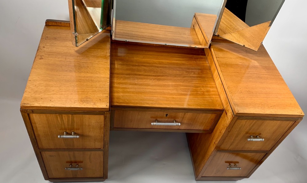 Art Deco Dressing Table View III