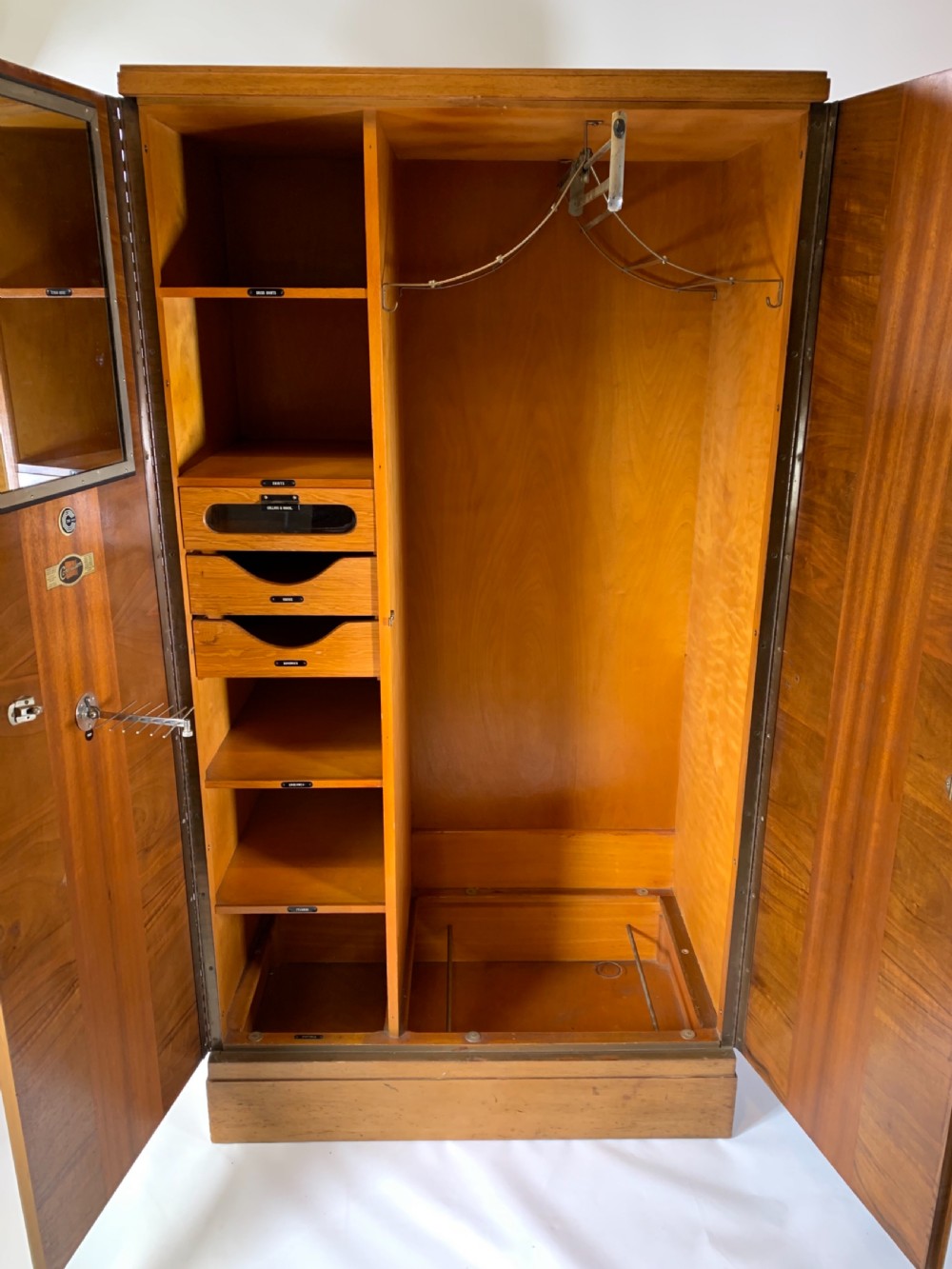 Art Deco Wardrobe  View VII