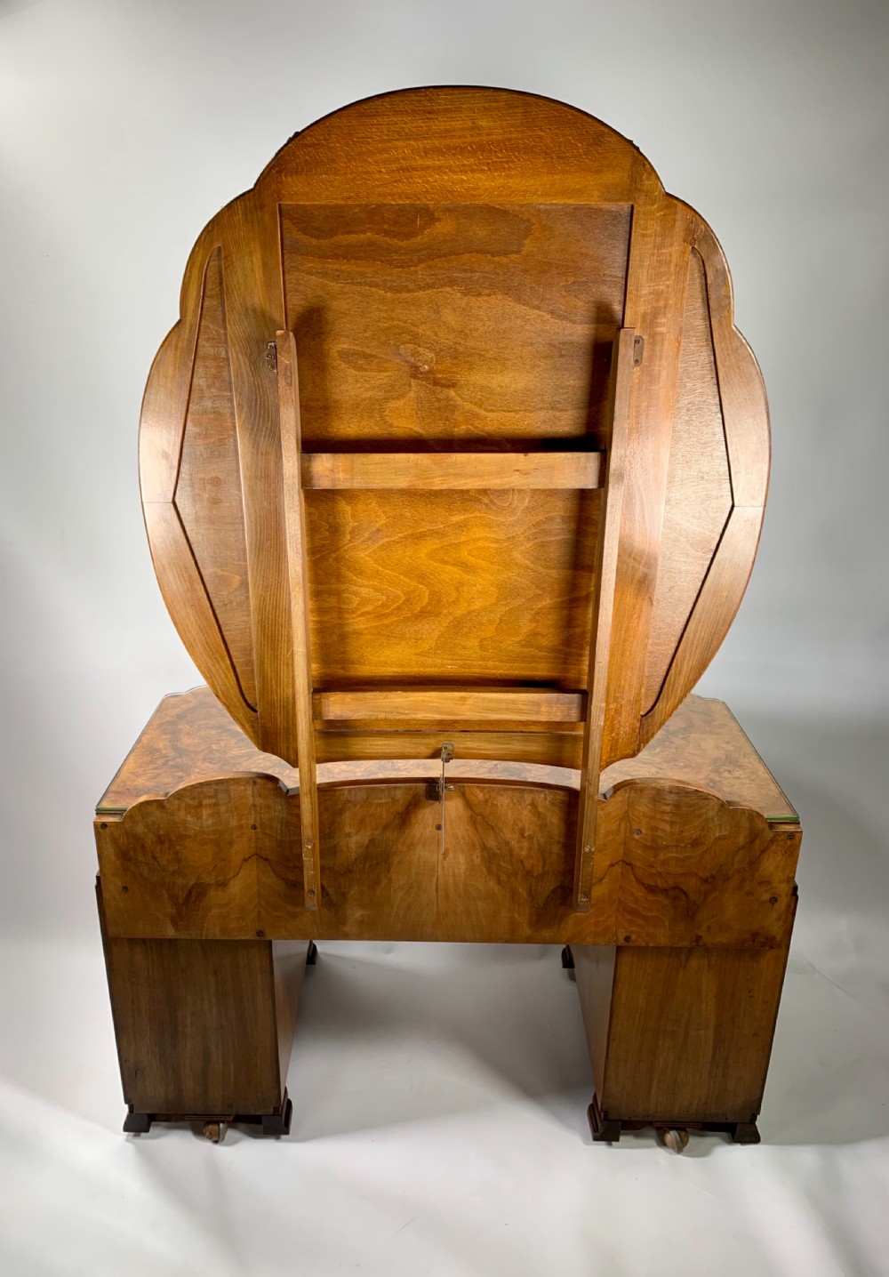 Art Deco Dressing Table  View VIII