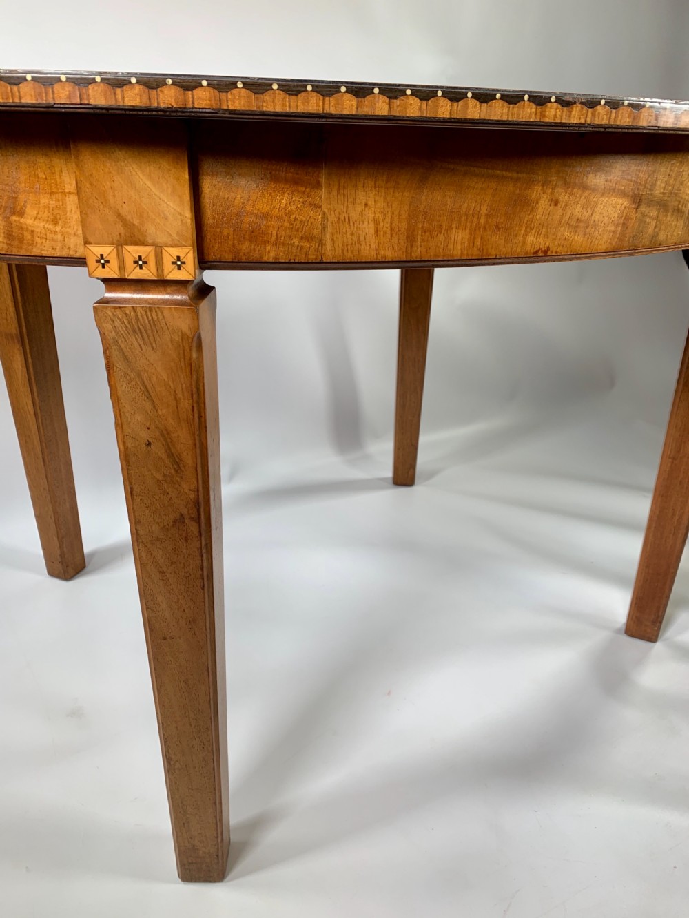 1930‘s Dining Room Table and Four Chairs View VIII