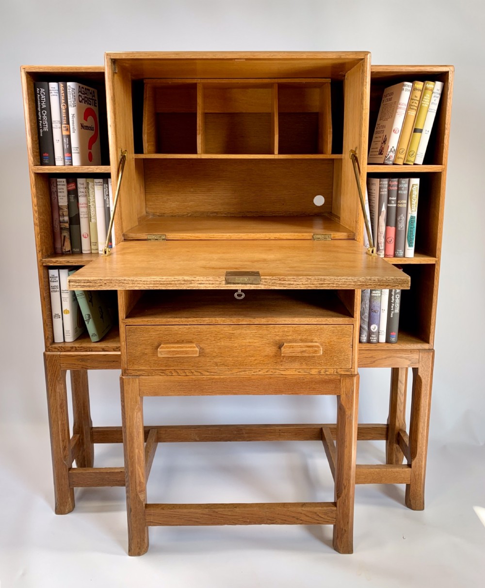 1930s Oak Bureau in the style of Heal's View VI