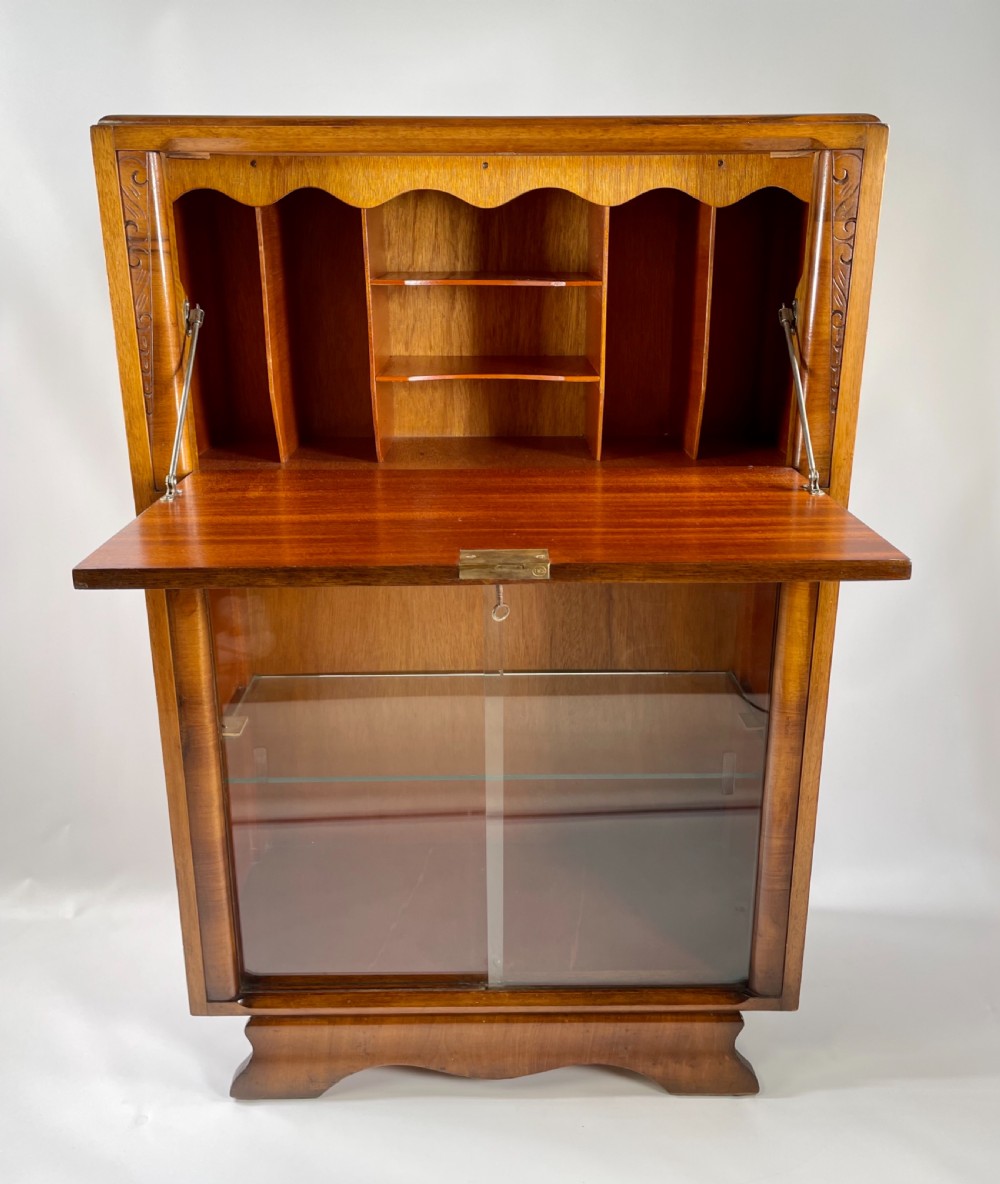 Art Deco Bureau View V