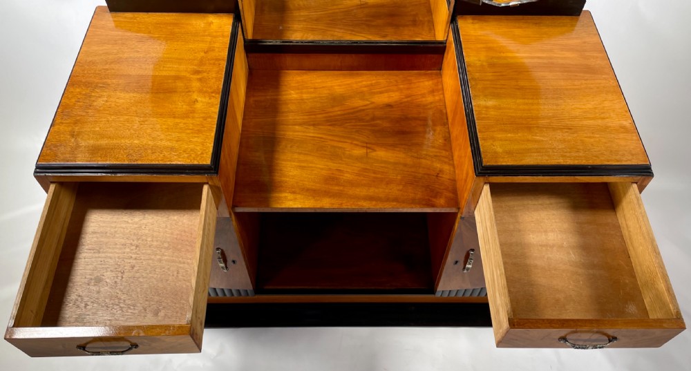 Art Deco Dressing Table View VI