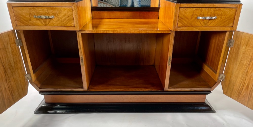 Art Deco Dressing Table View VII