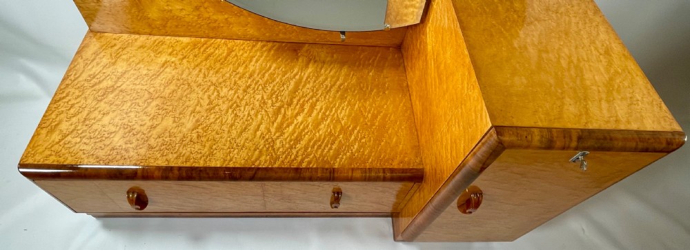 Art Deco Dressing Table View VII