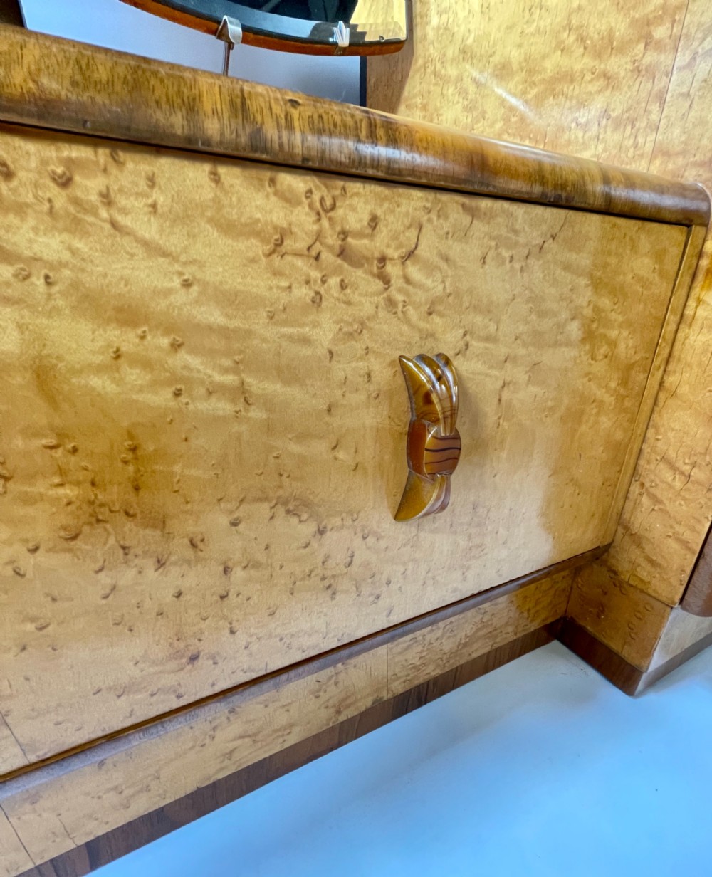 Art Deco Dressing Table View VIII