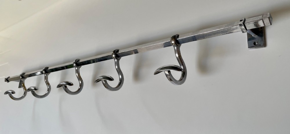 Art Deco Hanging Rail View VIII
