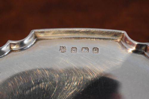 FINE PAIR OF SILVER SWEETMEAT DISHES - ADDITIONAL PHOTO 5