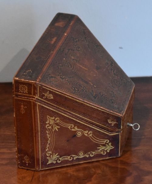 FINE VICTORIAN TOOLED LEATHER STATIONERY BOX - ADDITIONAL PHOTO 2
