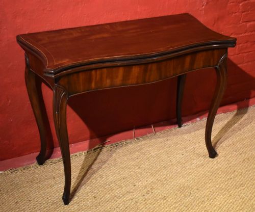 georgian mahogany hepplewhite serpentine card table - CATEGORY: ANTIQUE TABLES - DATED GEORGIAN