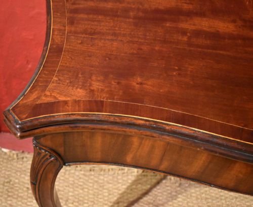GEORGIAN MAHOGANY HEPPLEWHITE SERPENTINE CARD TABLE - ADDITIONAL PHOTO 3