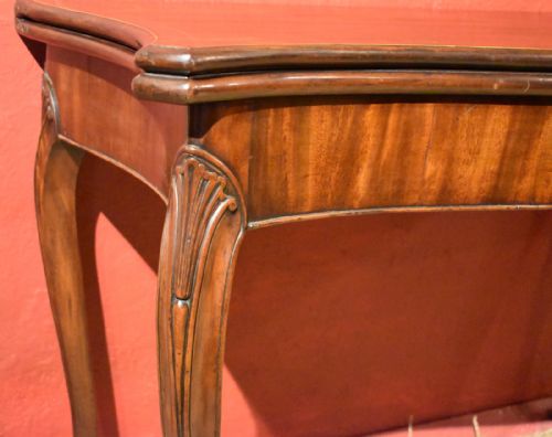 GEORGIAN MAHOGANY HEPPLEWHITE SERPENTINE CARD TABLE - ADDITIONAL PHOTO 4