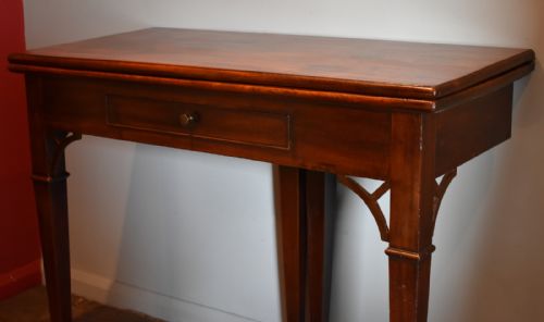GEORGIAN MAHOGANY TEA TABLE - ADDITIONAL PHOTO 6