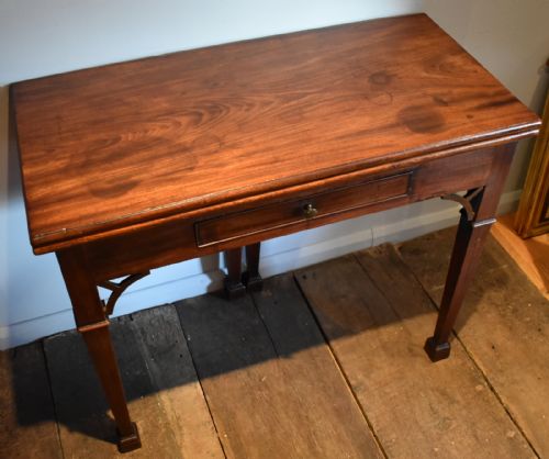 GEORGIAN MAHOGANY TEA TABLE - ADDITIONAL PHOTO 10
