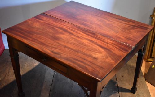 GEORGIAN MAHOGANY TEA TABLE - ADDITIONAL PHOTO 11