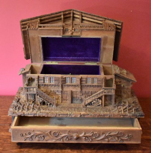 SUPERB BLACK FOREST CARVING CHALET JEWELLERY BOX - ADDITIONAL PHOTO 5
