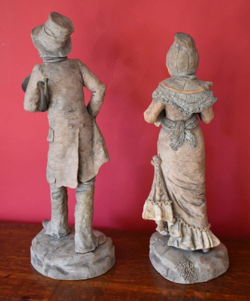 PAIR OF TERRACOTTA FIGURES OF MUSICIANS - ADDITIONAL PHOTO 9
