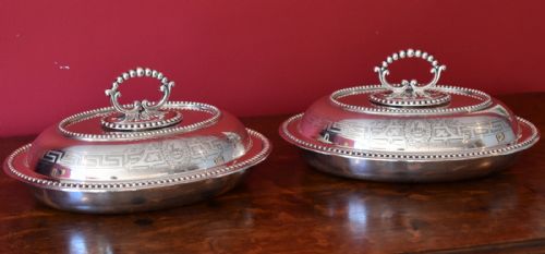 PAIR OF FINE QUALITY SILVER PLATED ENTREE DISHES - ADDITIONAL PHOTO 8