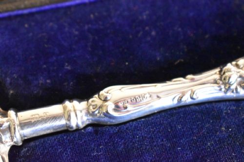 EDWARDIAN SILVER BREAD FORK IN CASE - ADDITIONAL PHOTO 3