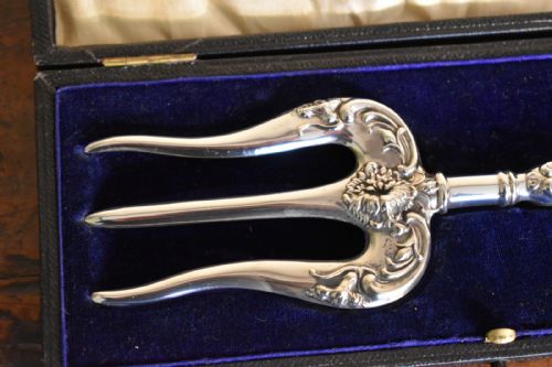 EDWARDIAN SILVER BREAD FORK IN CASE - ADDITIONAL PHOTO 7