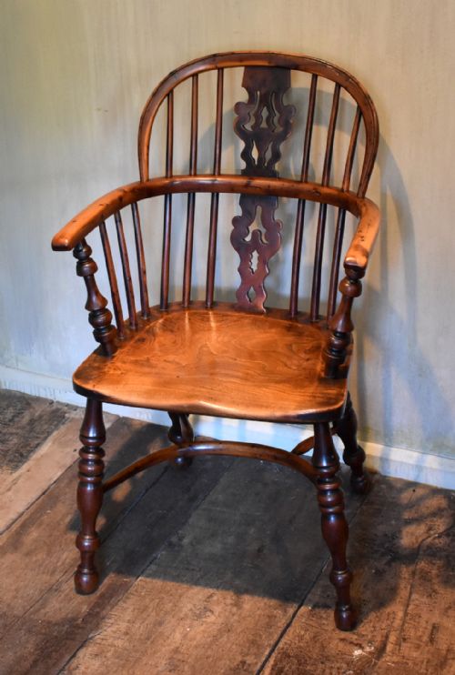 superb yew wood low back windsor chair - CATEGORY: ANTIQUE CHAIRS - DATED 1850