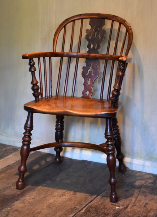 SUPERB YEW WOOD LOW BACK WINDSOR CHAIR - ADDITIONAL PHOTO 2