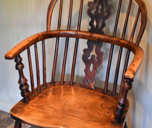 SUPERB YEW WOOD LOW BACK WINDSOR CHAIR - ADDITIONAL PHOTO 3