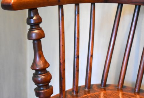 SUPERB YEW WOOD LOW BACK WINDSOR CHAIR - ADDITIONAL PHOTO 6